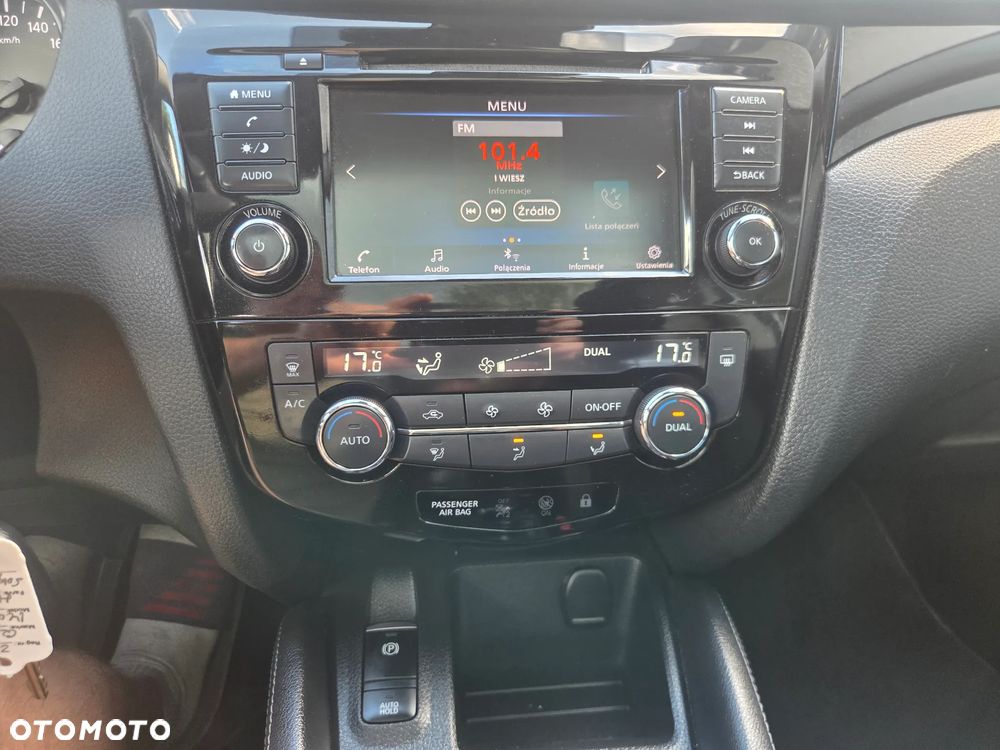 Nissan Qashqai 1.3 DIG-T N-Connecta - 26