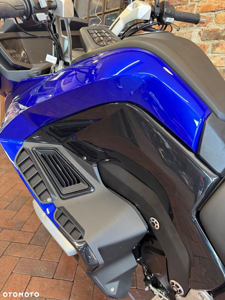 Jawa 750 Touring - 25