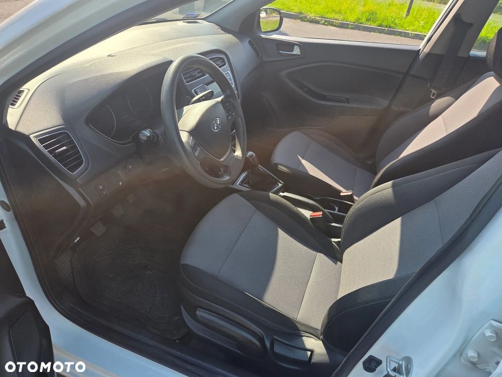 Hyundai i20 1.2 Comfort - 8