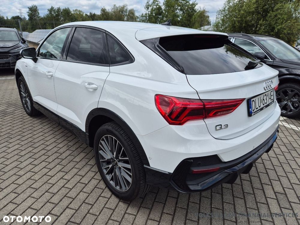 Audi Q3 - 4
