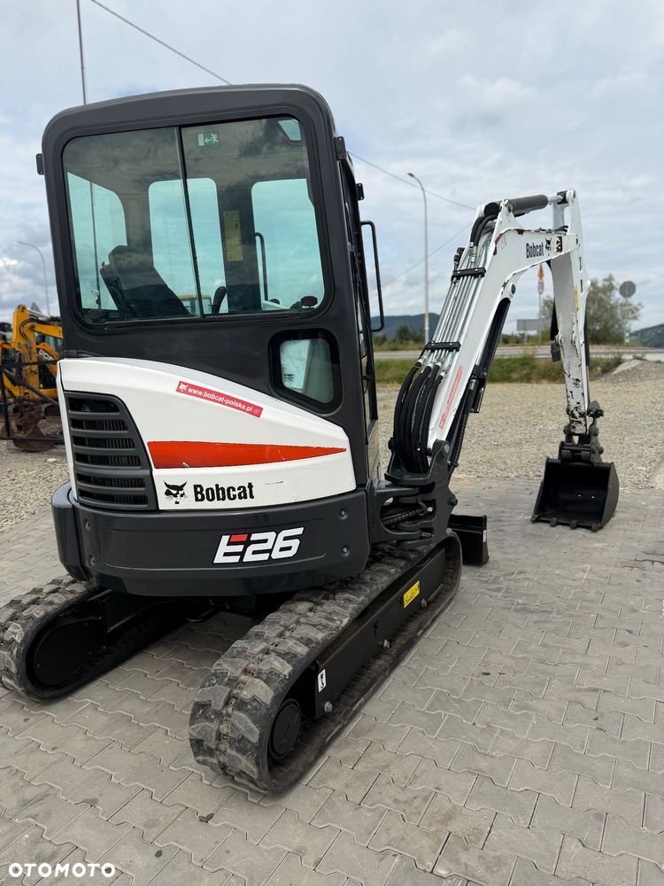 Bobcat E26 - 25