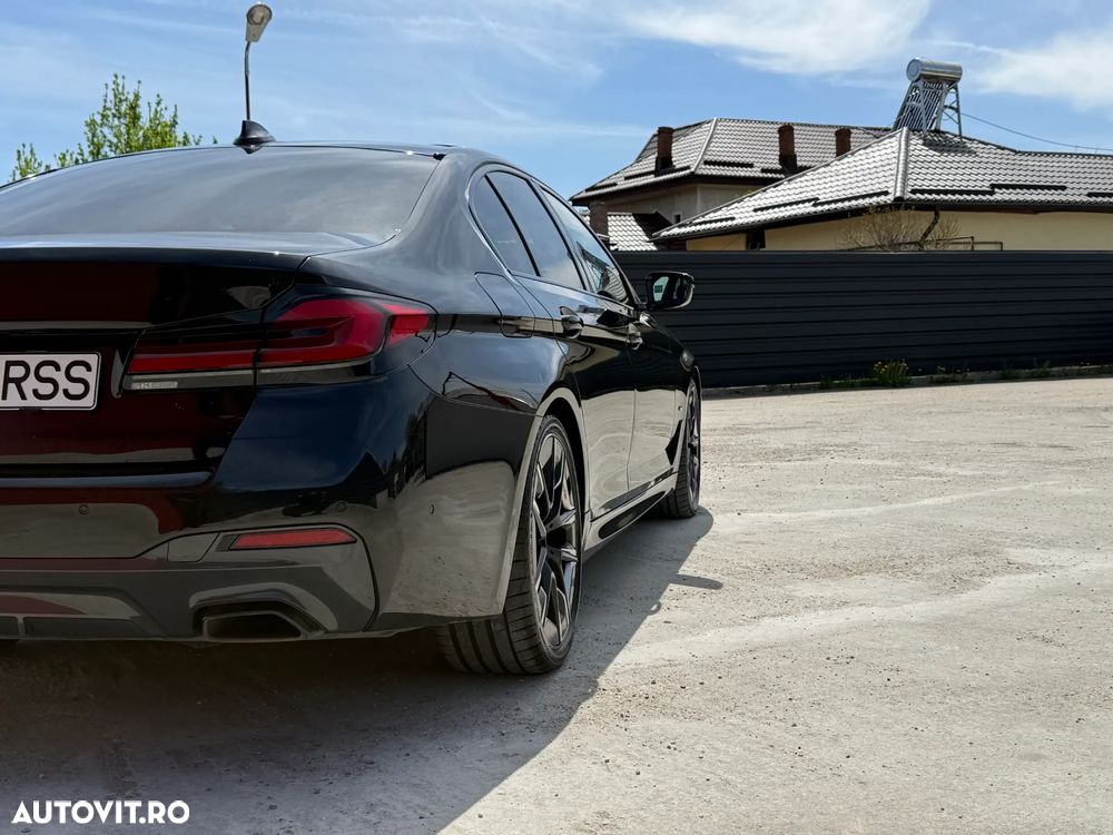 BMW Seria 5 530d xDrive AT MHEV - 11