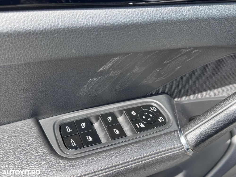 Porsche Cayenne Tiptronic S - 24