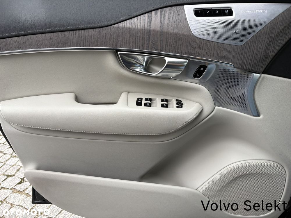 Volvo XC 90 - 18