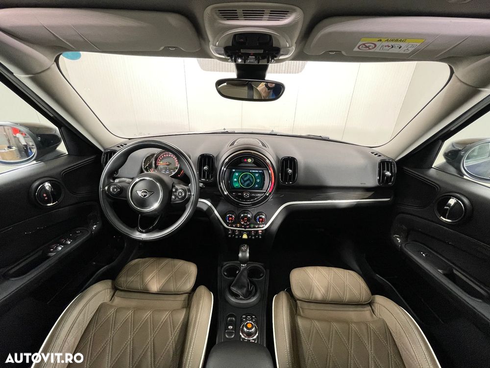 Mini Countryman Cooper S E ALL4 AT - 9