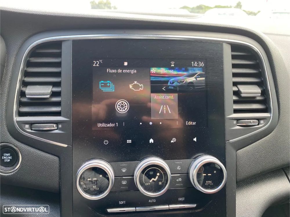 Renault Mégane Sport Tourer E-TECH Plug-in 160 INTENS - 43