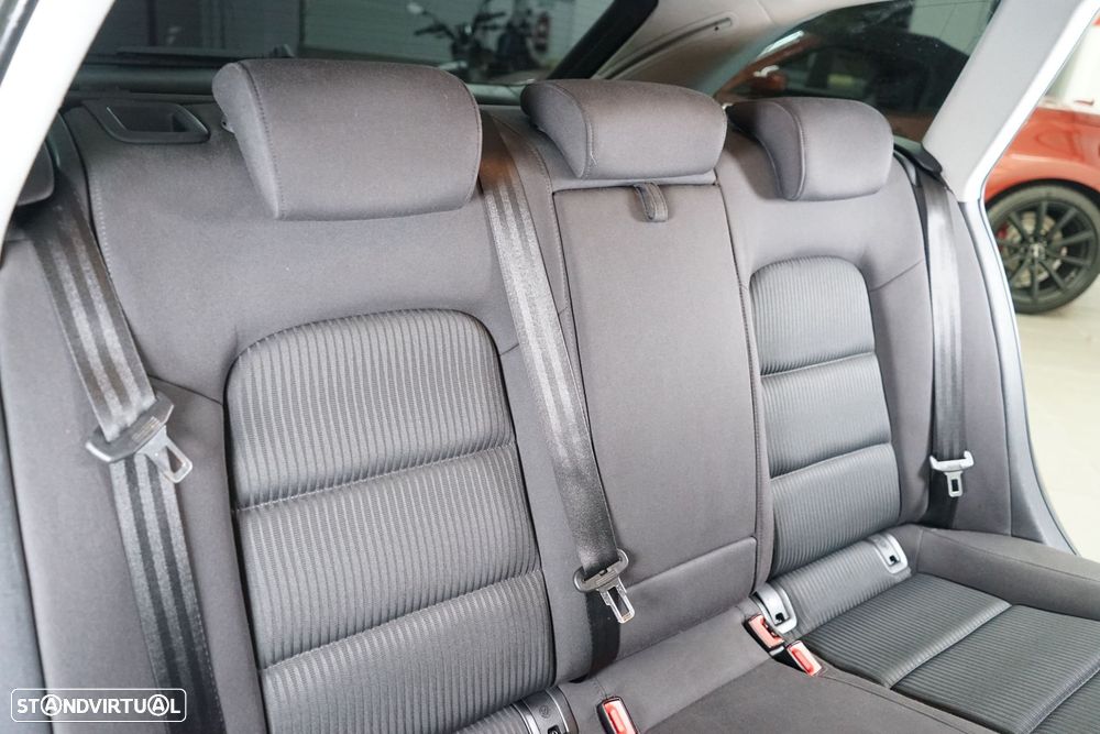 Audi A4 Avant 2.0 TDi Advance Multitronic - 35