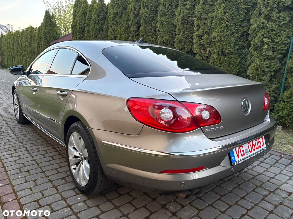 Volkswagen Passat CC - 2