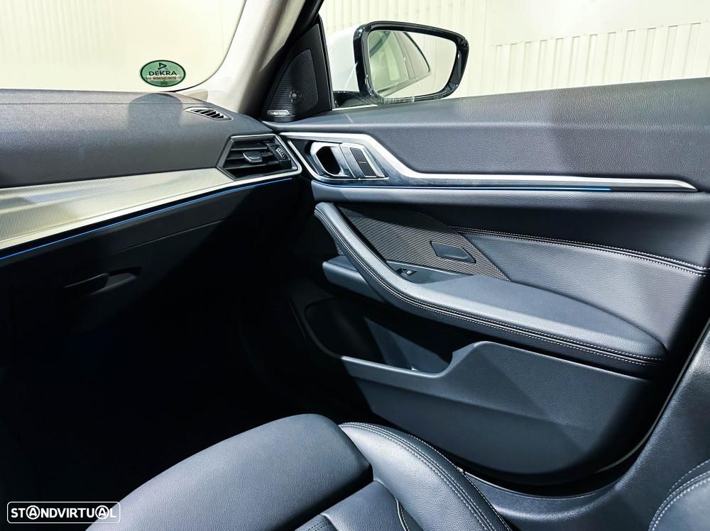 BMW i4 eDrive40 Pack Desportivo M - 24