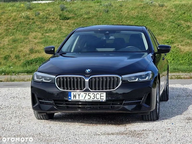 BMW Seria 5 518d - 9