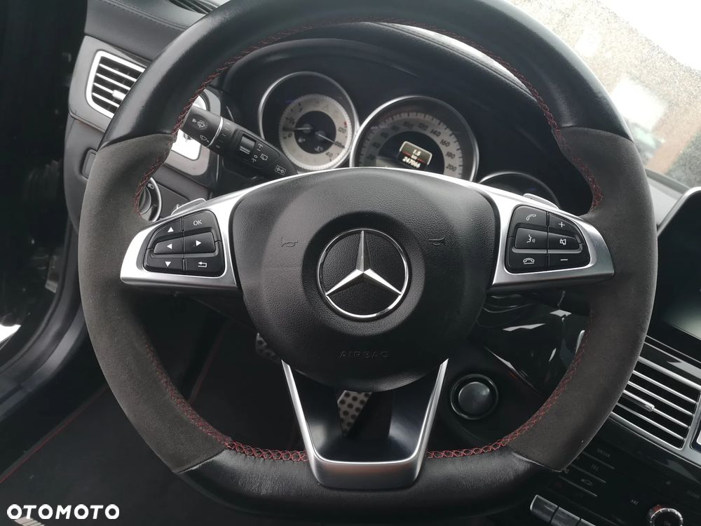 Mercedes-Benz CLS - 13