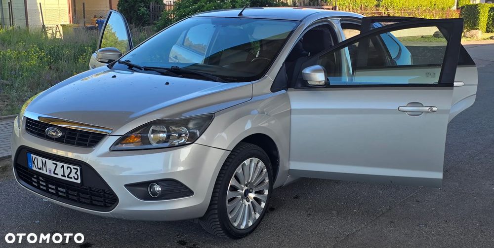 Ford Focus 1.6 Ti-VCT Sport - 21