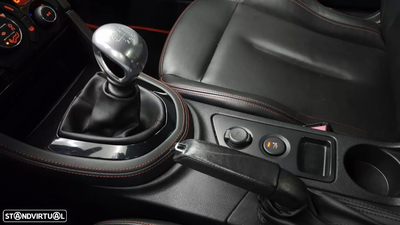Peugeot RCZ 1.6 200 THP GT-Line - 40
