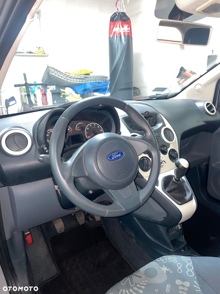 Ford KA - 6