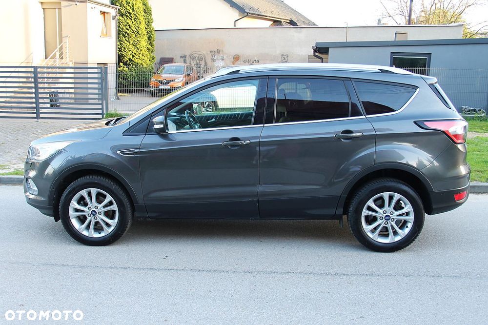 Ford Kuga 1.5 EcoBoost 2x4 Titanium - 5