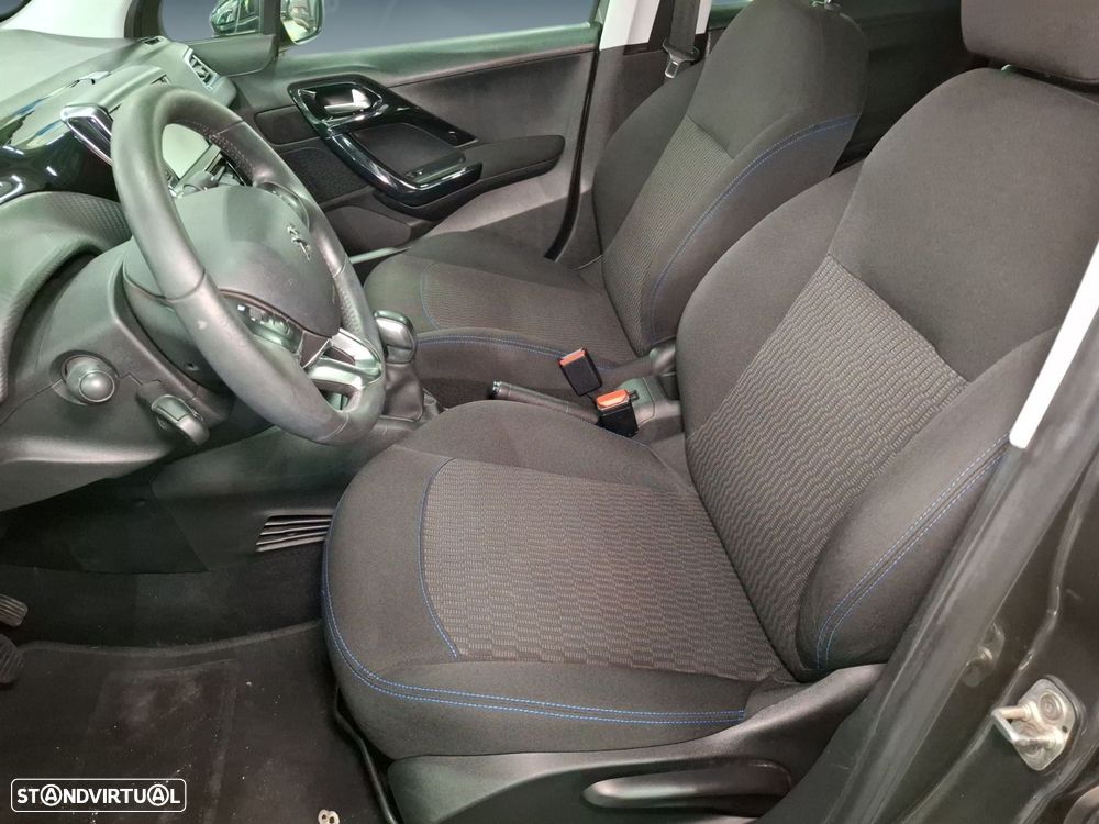 Peugeot 208 1.2 PureTech Style - 10