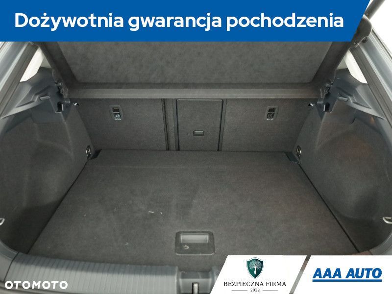 Volkswagen T-Roc - 12