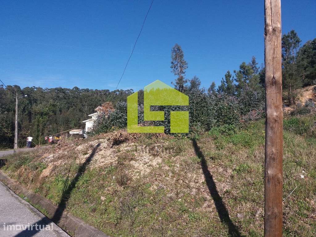 Terreno - Grande imagem: 2/4