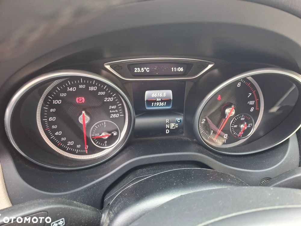 Mercedes-Benz CLA 250 4-Matic - 19