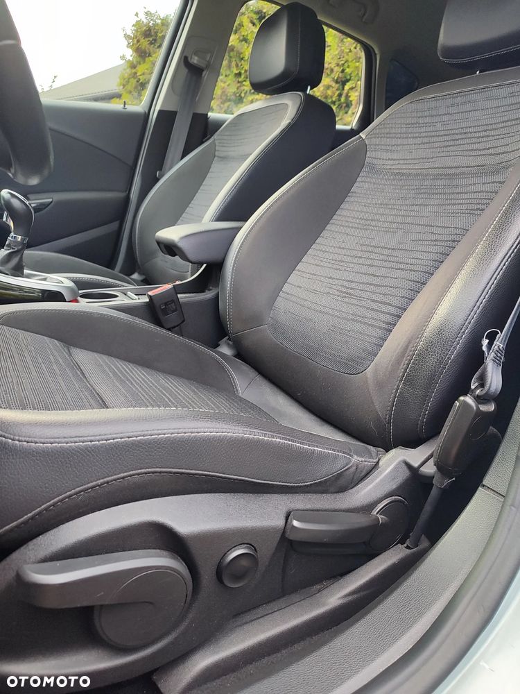 Opel Astra 1.4 Turbo Exklusiv - 12