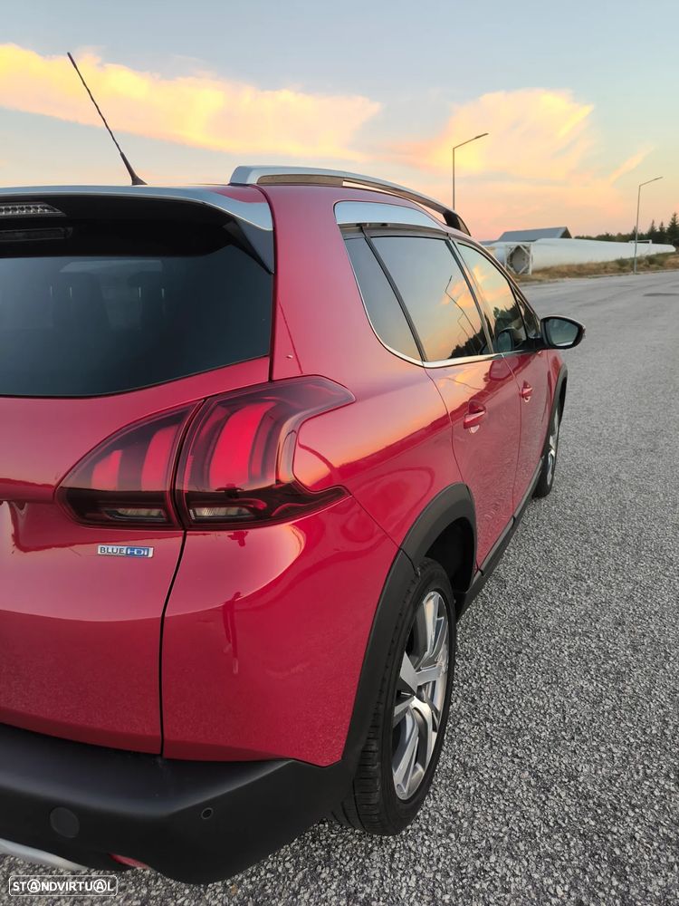 Peugeot 2008 - 4