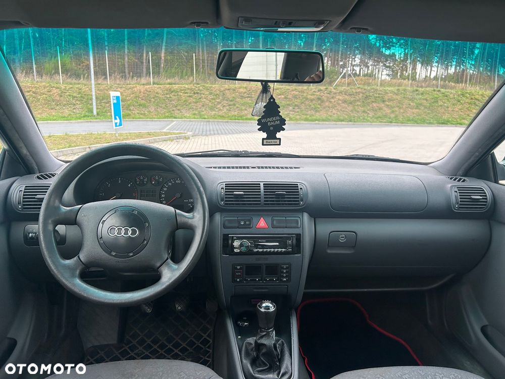 Audi A3 1.9 TDI Ambiente - 6