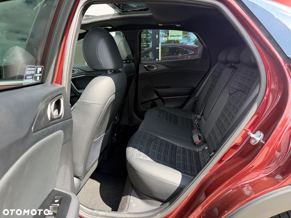 Kia XCeed 1.6 T-GDI Business Line DCT - 10