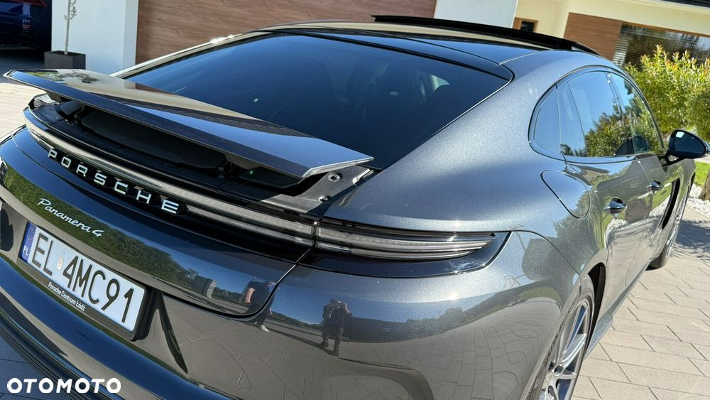 Porsche Panamera 4 - 16