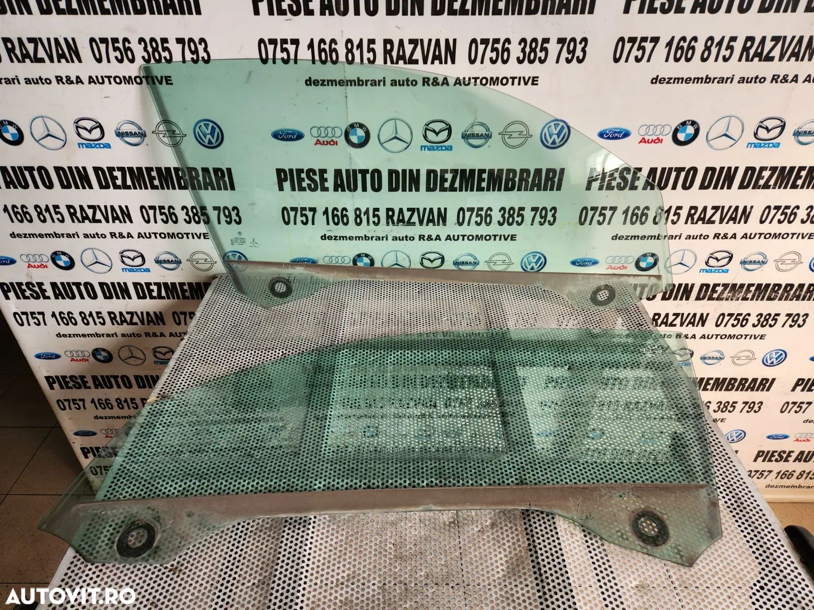 Geamuri Geam Stanga Dreapta Bmw Seria 4 Coupe Cabrio F32 F33 F82 F83 Dezmembrez Bmw Seria 4 F32 F33 - 1