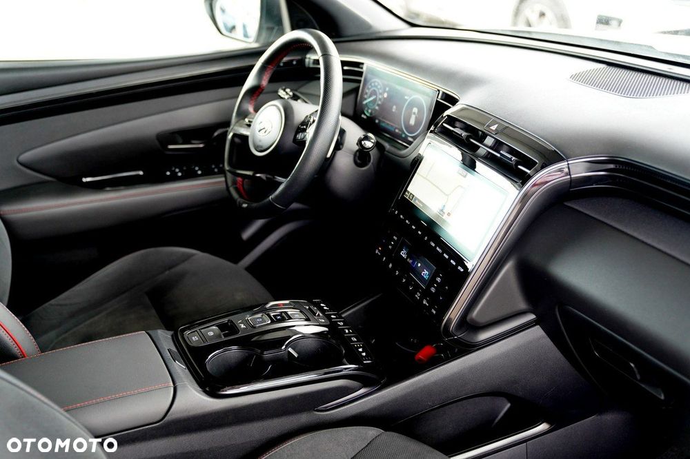 Hyundai Tucson 1.6 CRDi 48V-Hybrid 2WD DCT N Line - 24