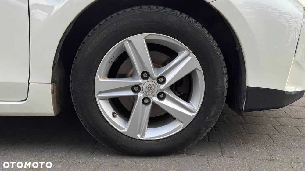 Toyota Prius+ (Hybrid) Executive - 18