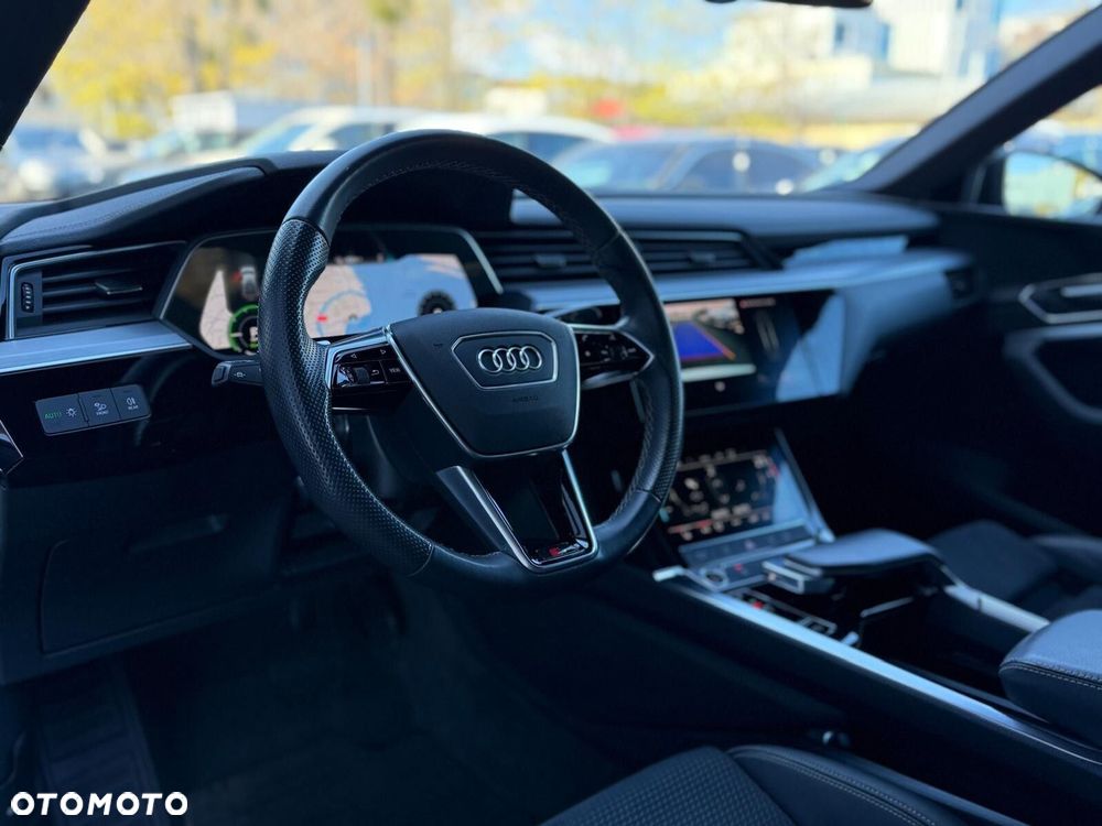 Audi e-tron Sportback 55 Quattro S Line - 12