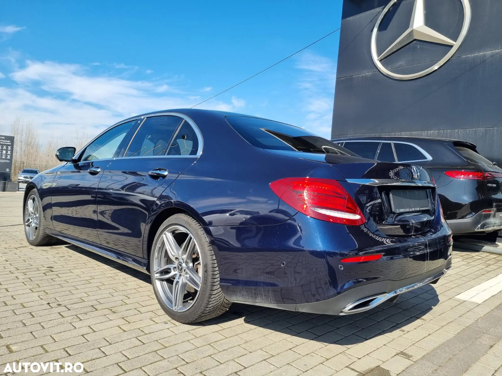 Mercedes-Benz E 400 d 4Matic 9G-TRONIC AMG Line - 9