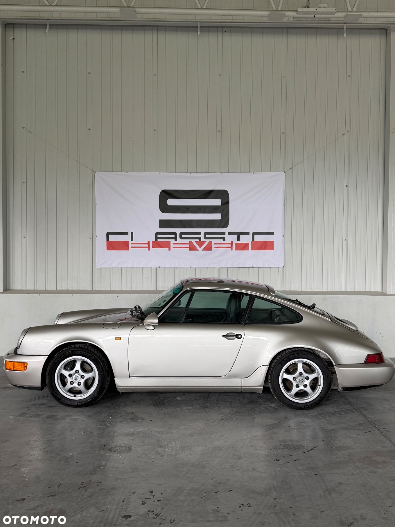 Porsche 911 Carrera 2 - 3