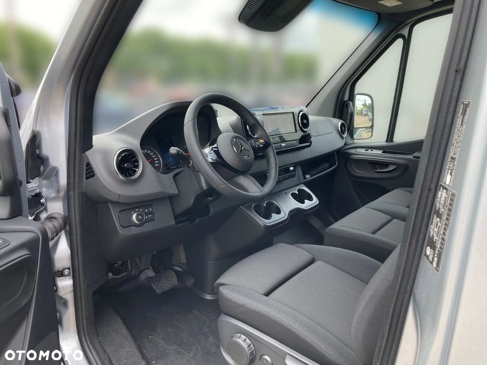 Mercedes-Benz Sprinter 319cdi - 12