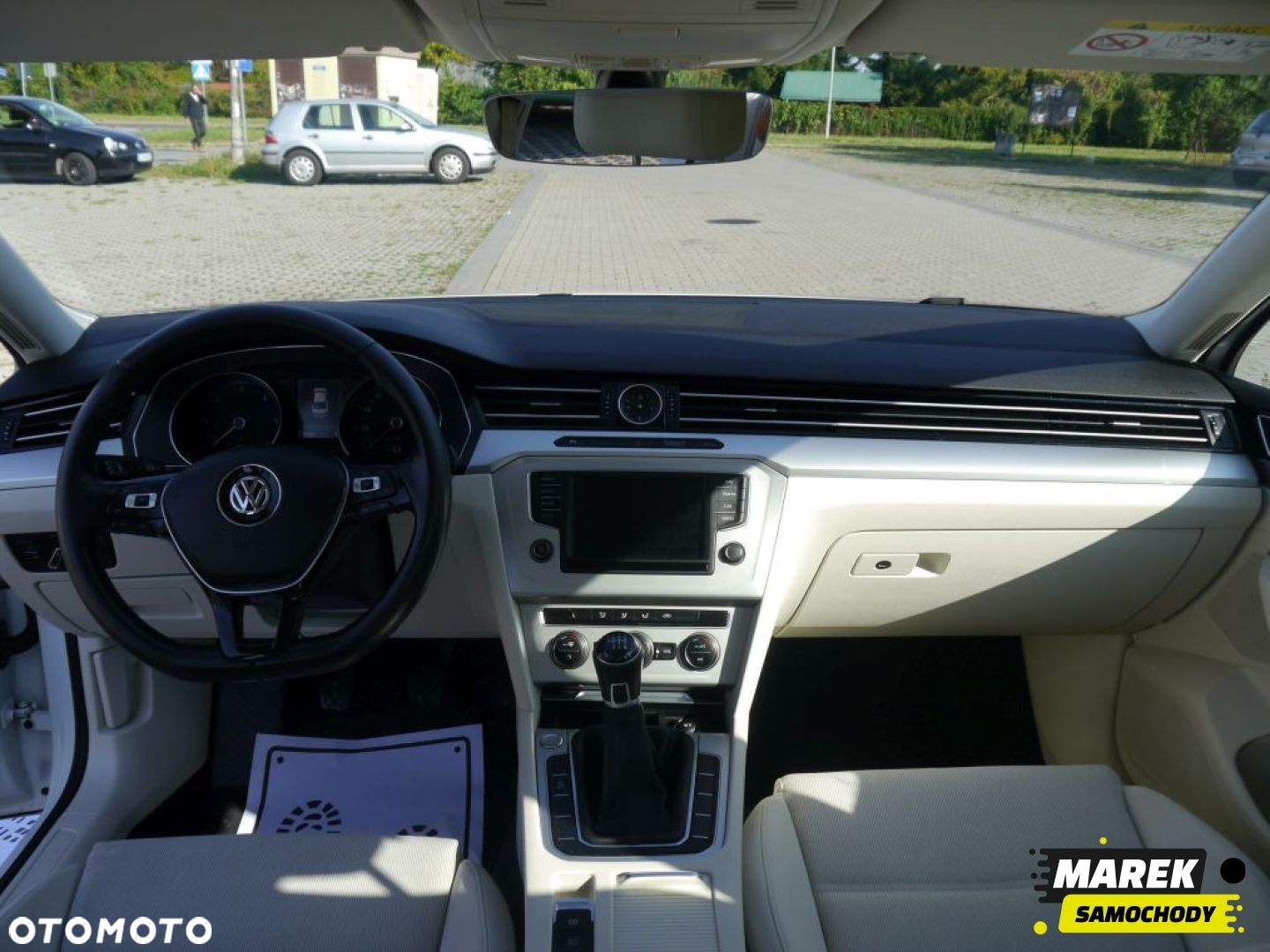 Volkswagen Passat - 12