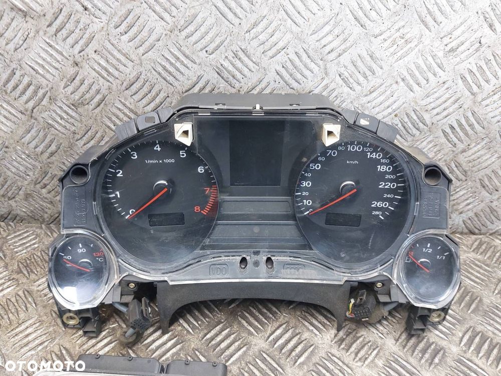 ZESTAW STARTOWY AUDI A8 D3 4.2 4E0907560 0261207256 3D0905865C 4E0920900E - 9