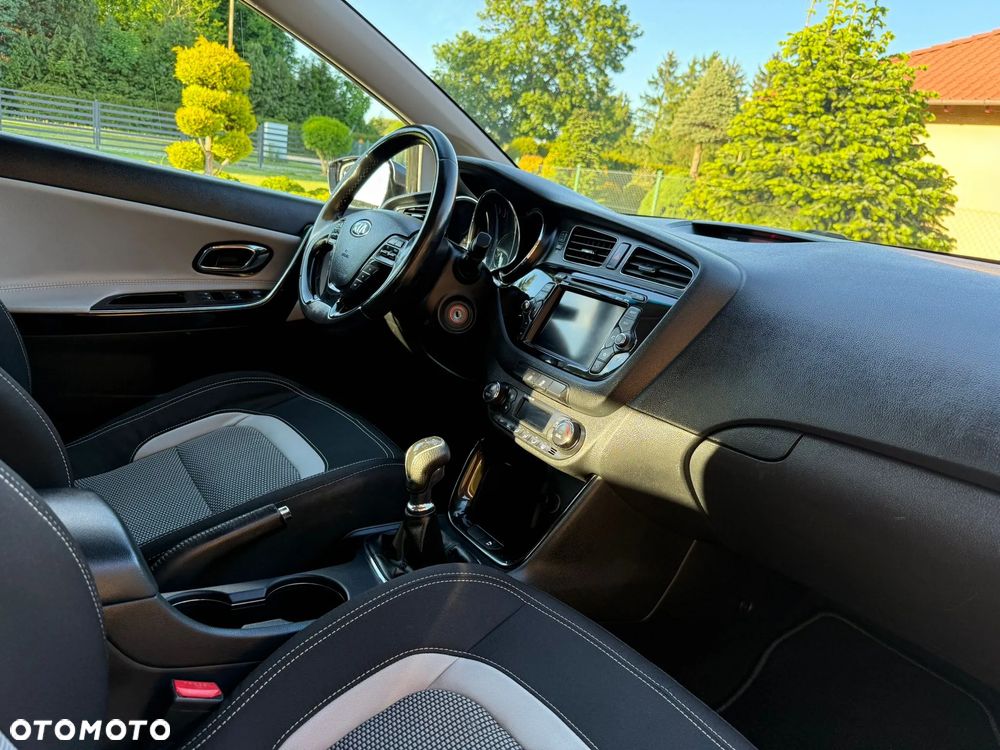 Kia Ceed 1.6 CRDi S - 12