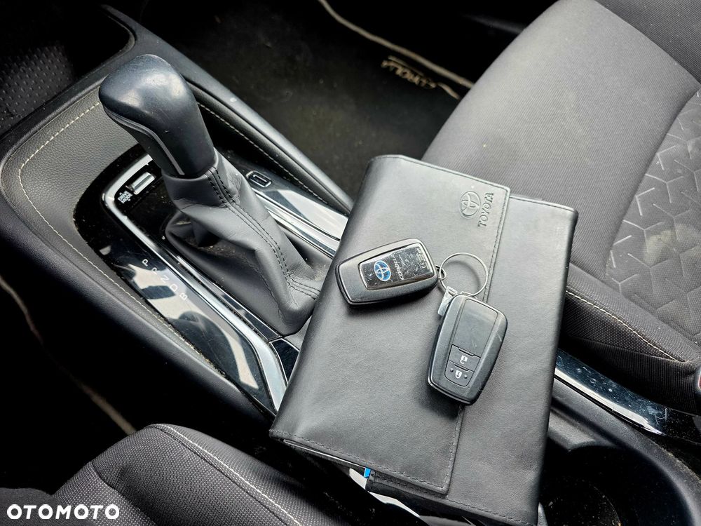 Toyota Corolla 1.8 Hybrid Comfort - 13
