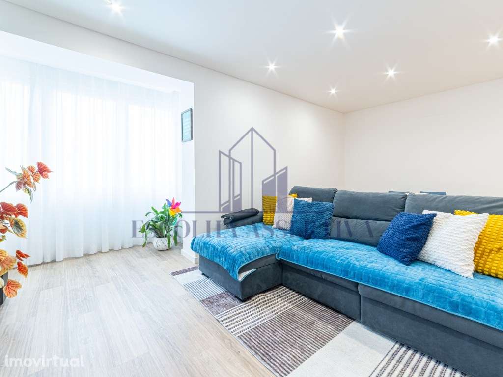 Apartamento T3 remodelado, com vista desafogada - Grande imagem: 2/35