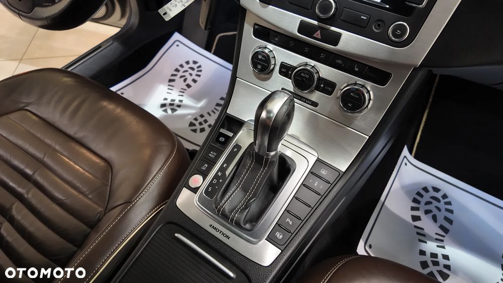 Volkswagen Passat 3.6 V6 4Motion DSG Exclusive - 27