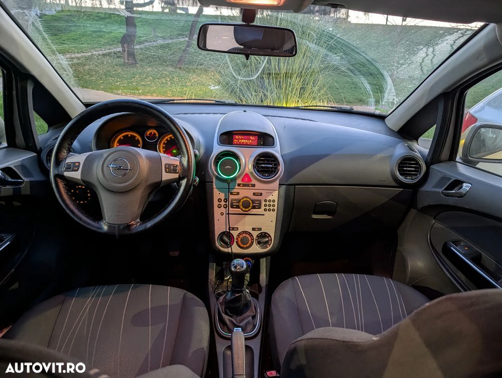 Opel Corsa 1.3 CDTI Enjoy - 2