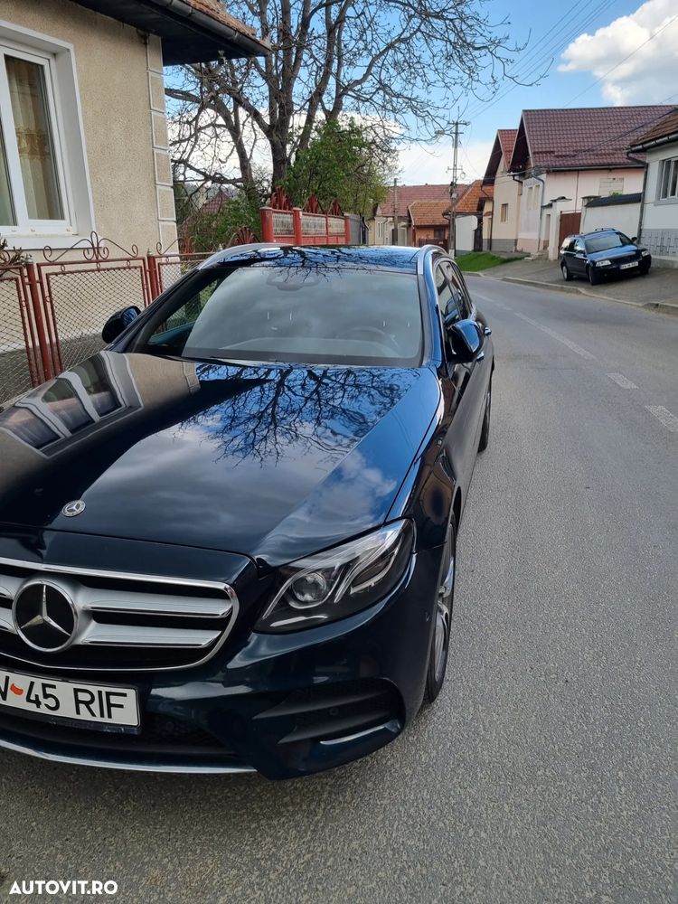 Mercedes-Benz E 220 d T-Modell 4MATIC Aut. - 2