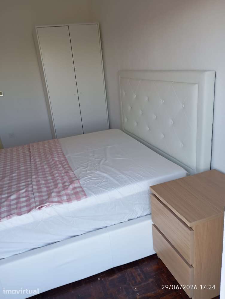 Quarto duplo e individual para arrendar no Entroncamento - Grande imagem: 4/14