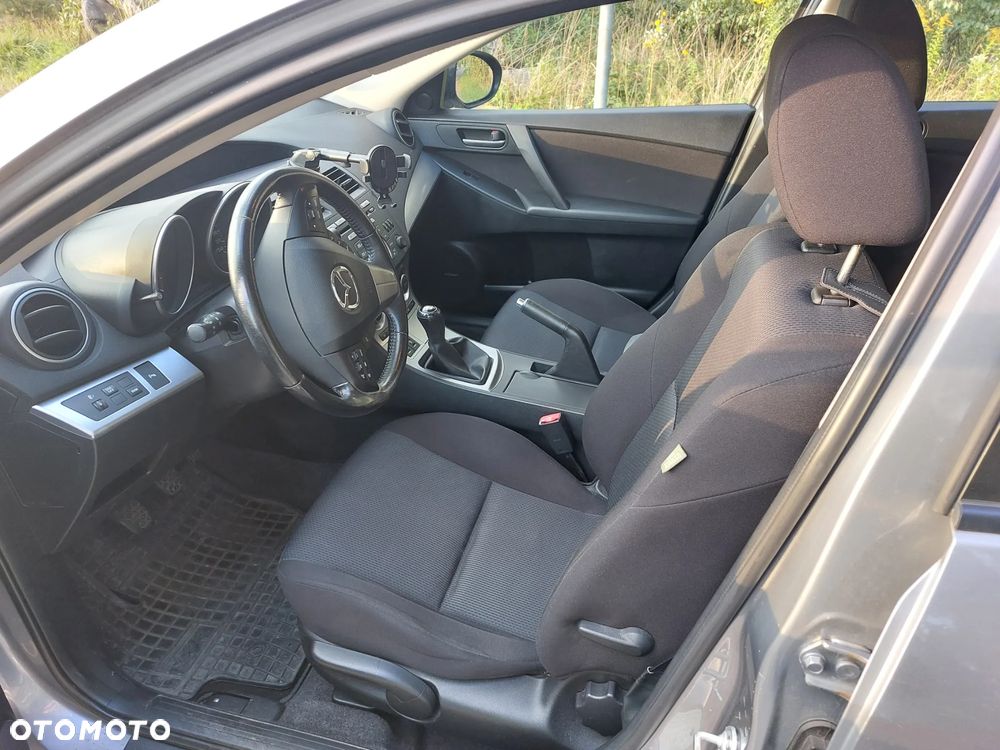 Mazda 3 1.6 CD Exclusive + - 6