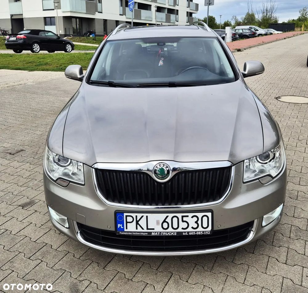 Skoda Superb 2.0 TDI L&K DSG - 15