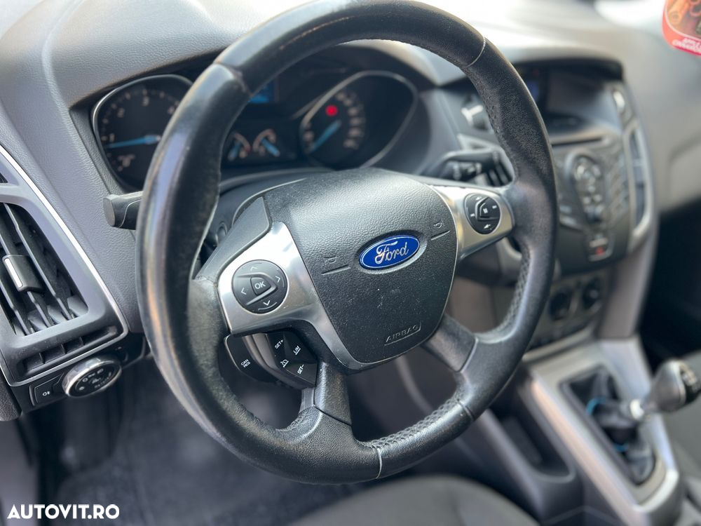 Ford Focus 1.6 TDCi DPF Start-Stopp-System Business - 13