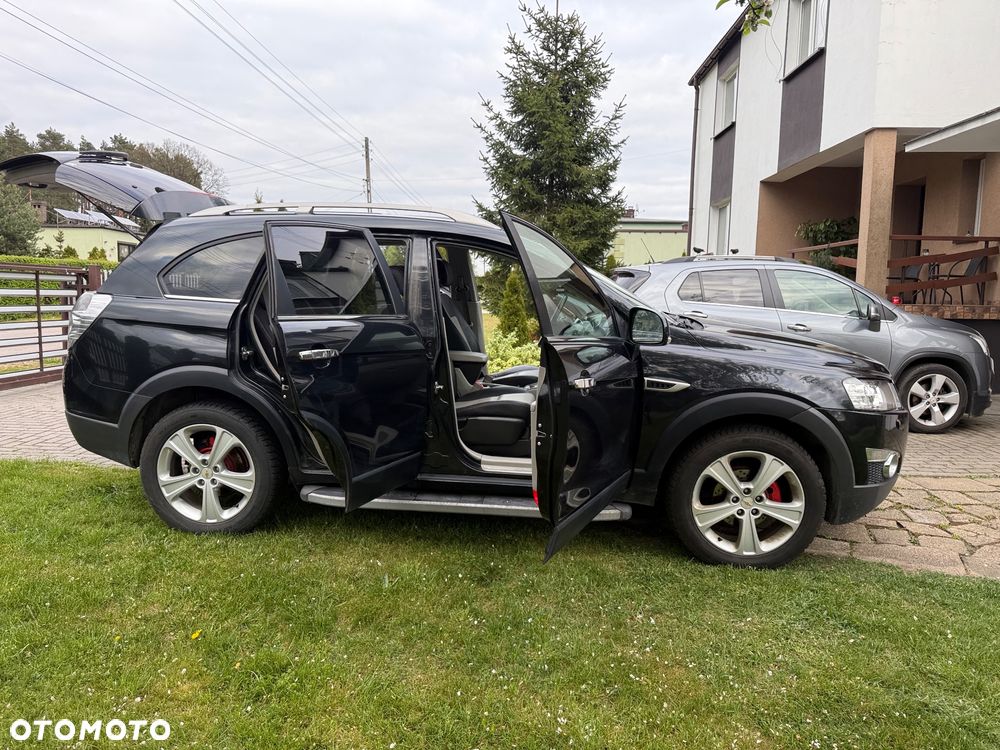 Chevrolet Captiva 2.2 D LTZ - 4