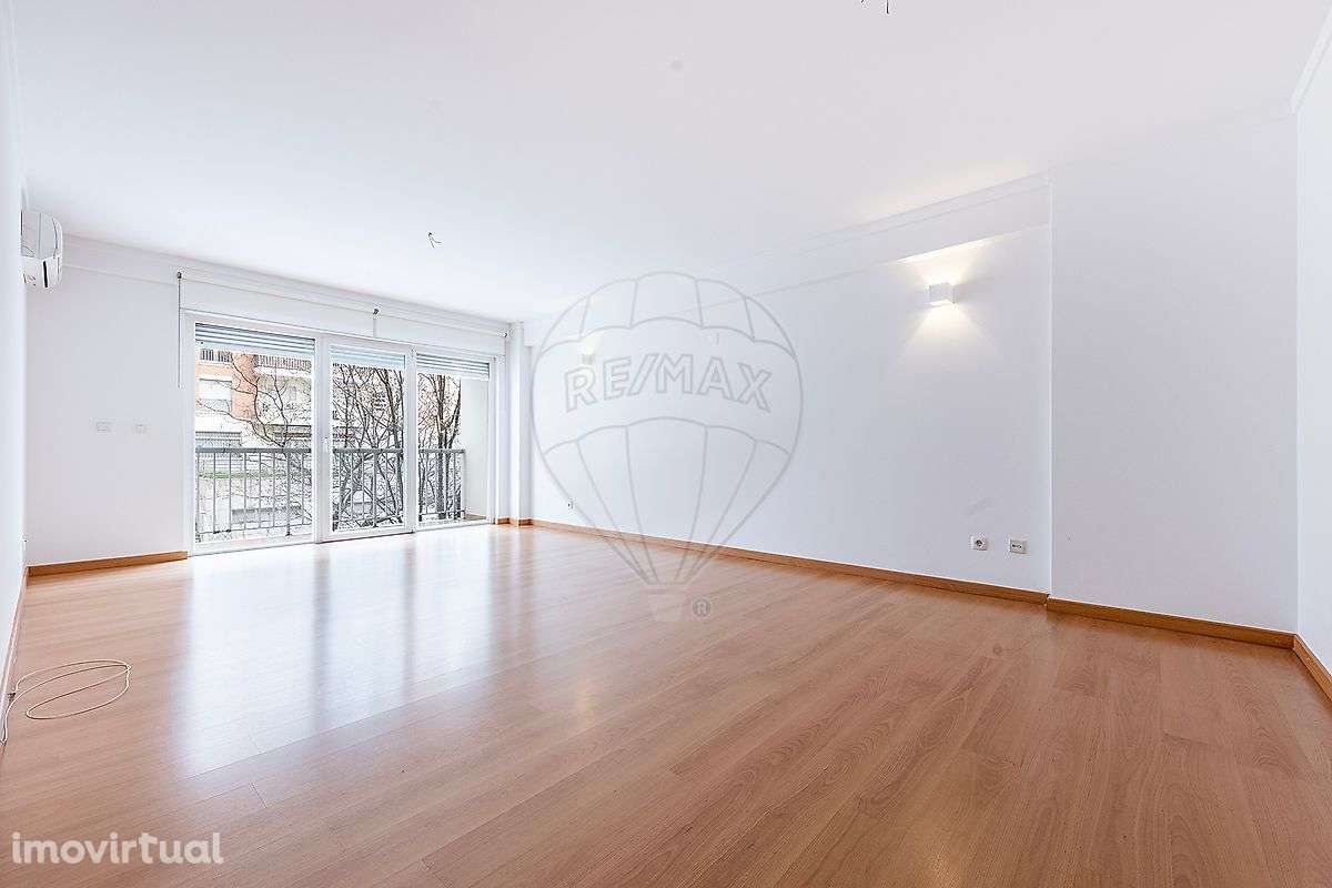 Apartamento T1 para arrendamento - Grande imagem: 2/26