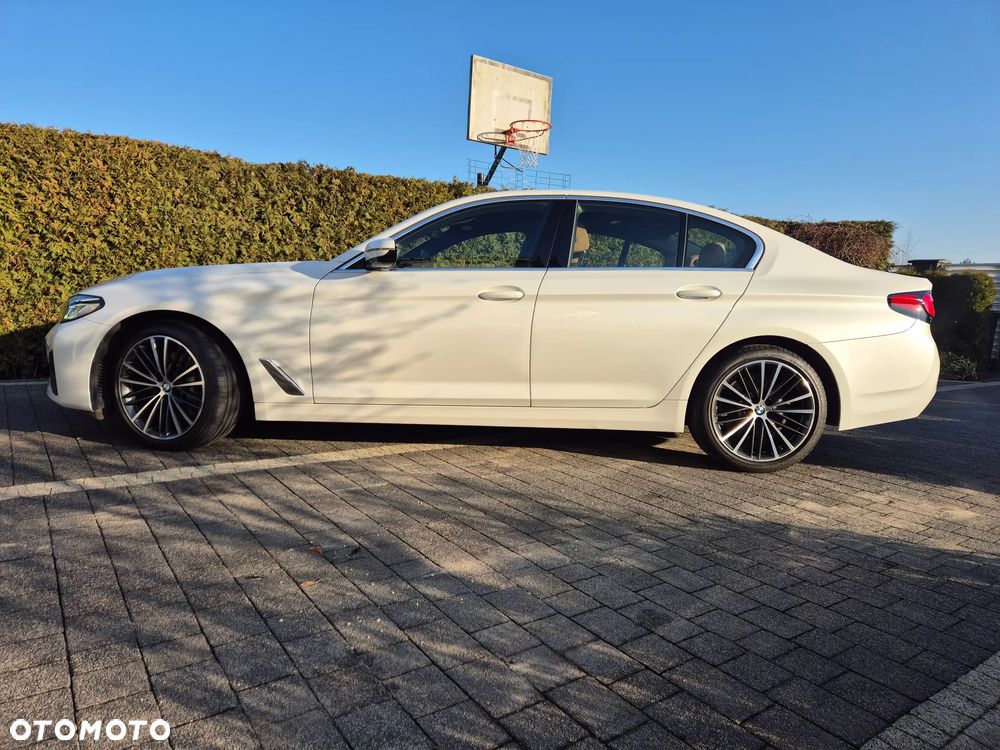 BMW Seria 5 540i xDrive Luxury Line - 3